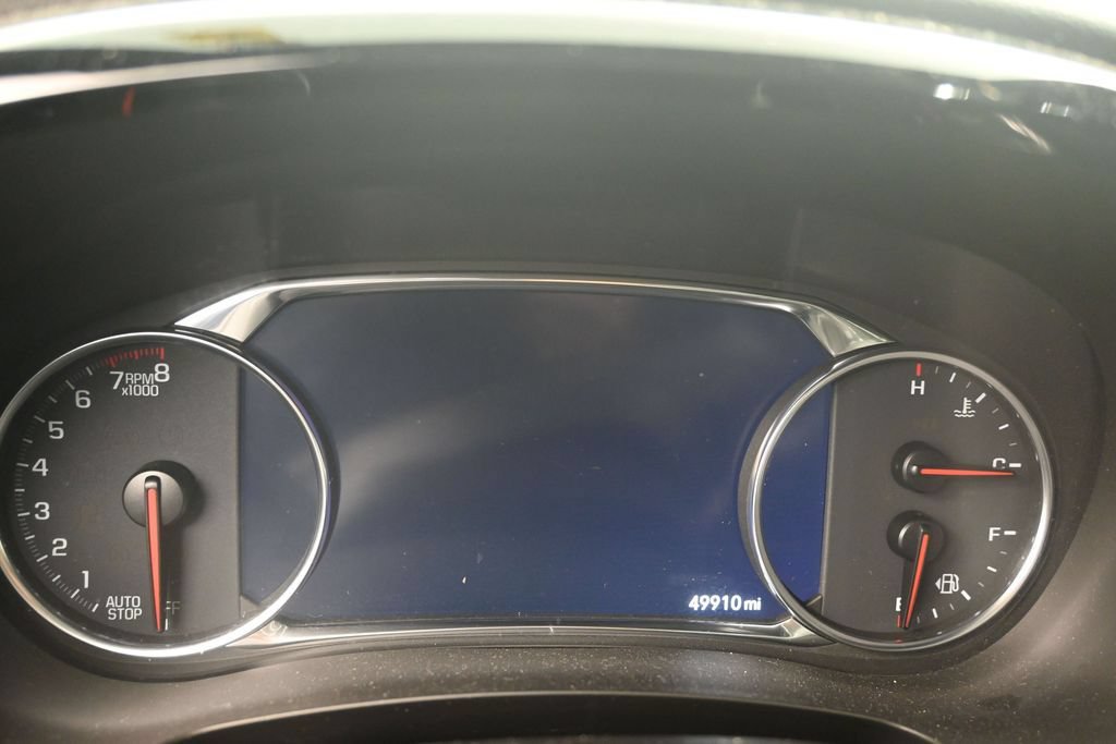 Used 2023 Chevrolet Traverse Premier FWD image 11