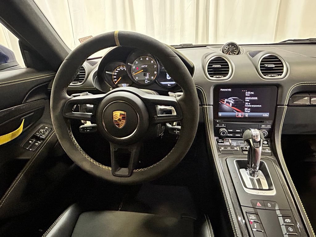 Used 2022 Porsche 718 Cayman GT4 RWD image 13