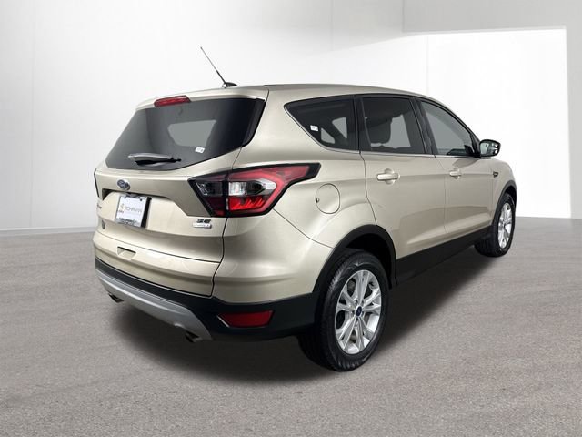Used 2017 Ford Escape SE image 34