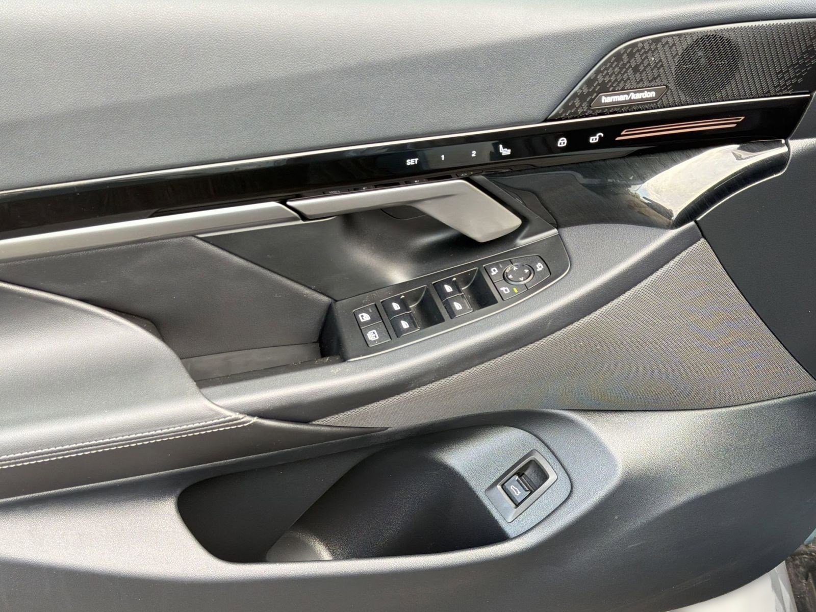 Certified 2025 BMW 530i RWD image 13