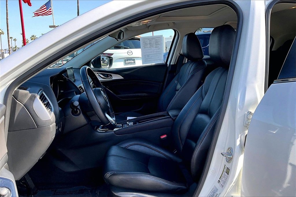 Used 2017 MAZDA MAZDA3 Touring image 14