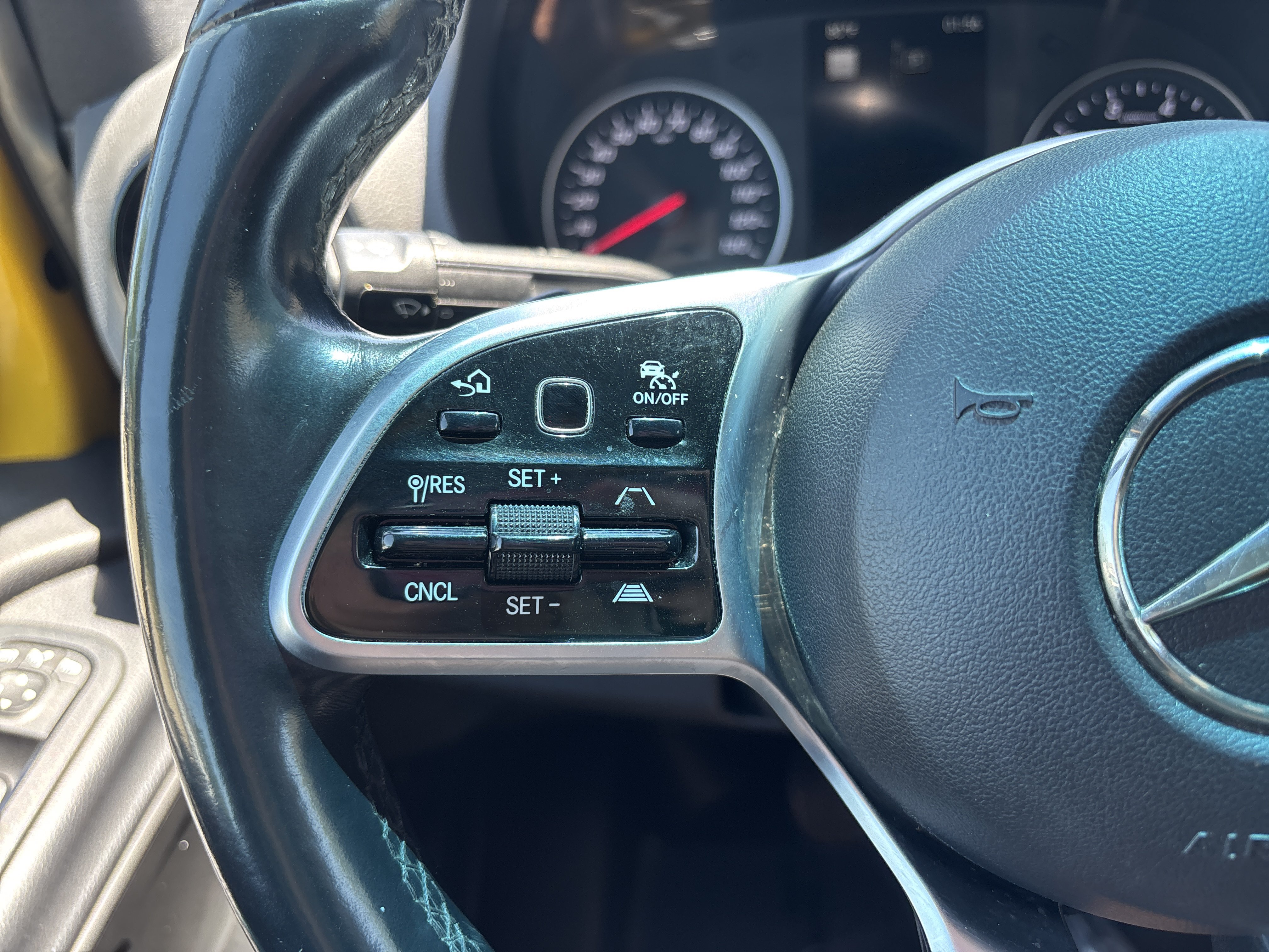 Used 2021 Mercedes-Benz Sprinter 2500 w/ Acoustic Package image 23