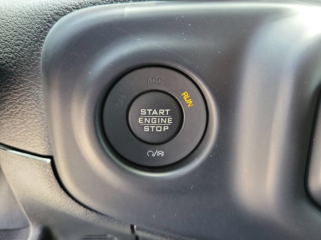 Used 2019 Jeep Wrangler Rubicon AWD/4WD image 25