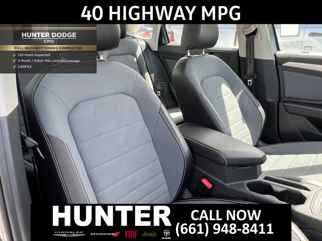 Used 2026 Volkswagen Jetta SE FWD image 19