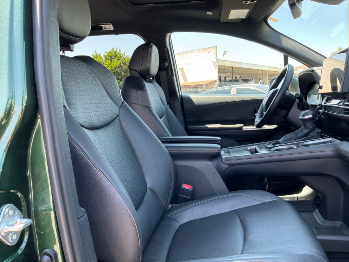 Used 2025 Toyota Sienna XLE Woodland Edition AWD/4WD image 20