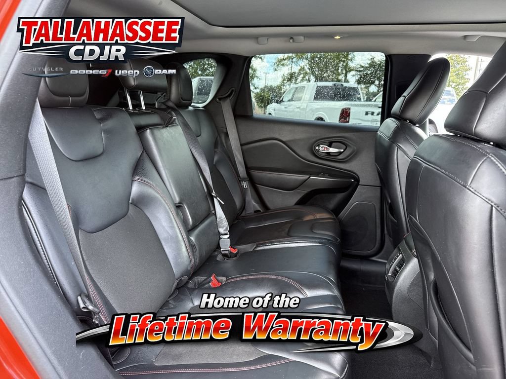 Used 2021 Jeep Cherokee Trailhawk w/ Sun, Sound & Nav Group AWD/4WD image 26