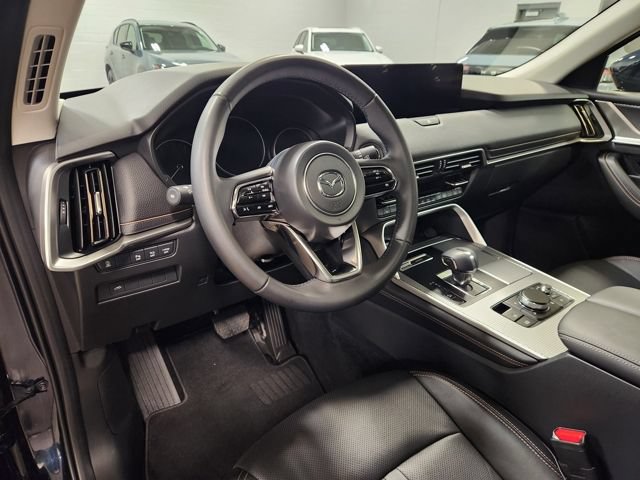 Used 2025 MAZDA CX-90 3.3 Turbo w/ Preferred Package AWD/4WD image 12
