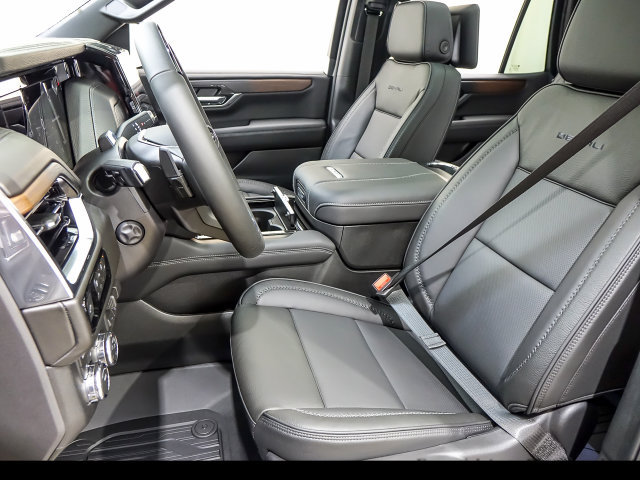 New 2027 GMC Yukon Denali w/ Denali Reserve Package AWD/4WD image 9