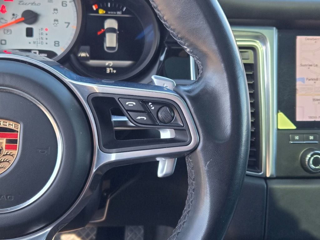 Used 2017 Porsche Macan Turbo image 30