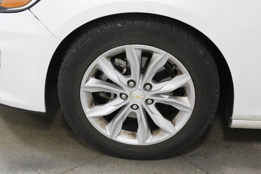 Used 2023 Chevrolet Malibu LT image 36