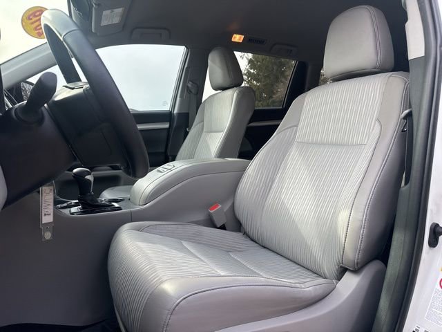 Used 2019 Toyota Highlander Plus image 10