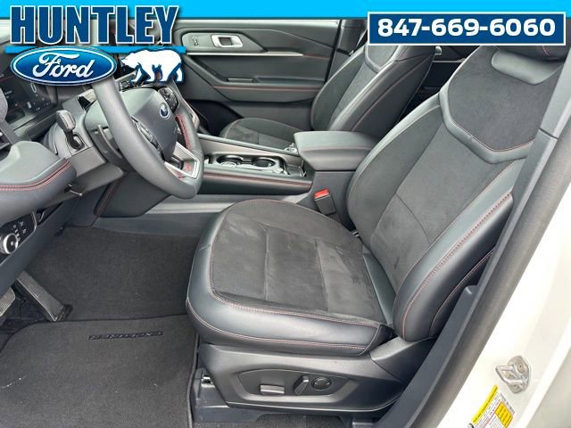 Used 2025 Ford Explorer ST image 21