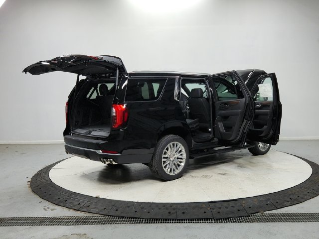 New 2027 GMC Yukon Denali w/ Sun & Power Step Package AWD/4WD image 16