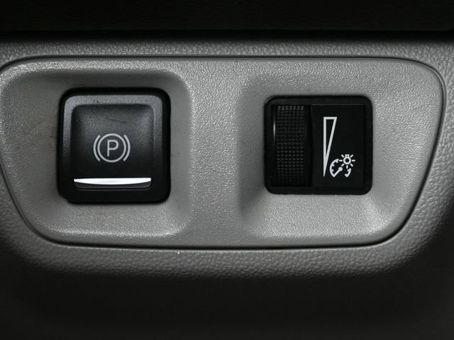 Used 2021 GMC Acadia SLE w/ Driver Convenience Package FWD image 29