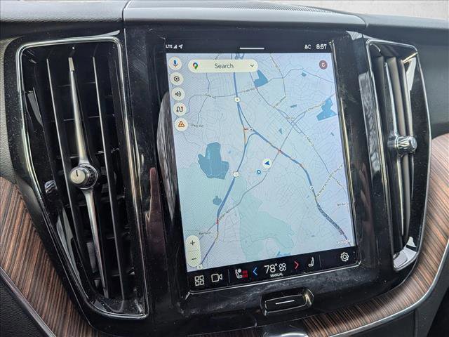 Used 2022 Volvo XC60 B5 Momentum w/ Advanced Package image 11