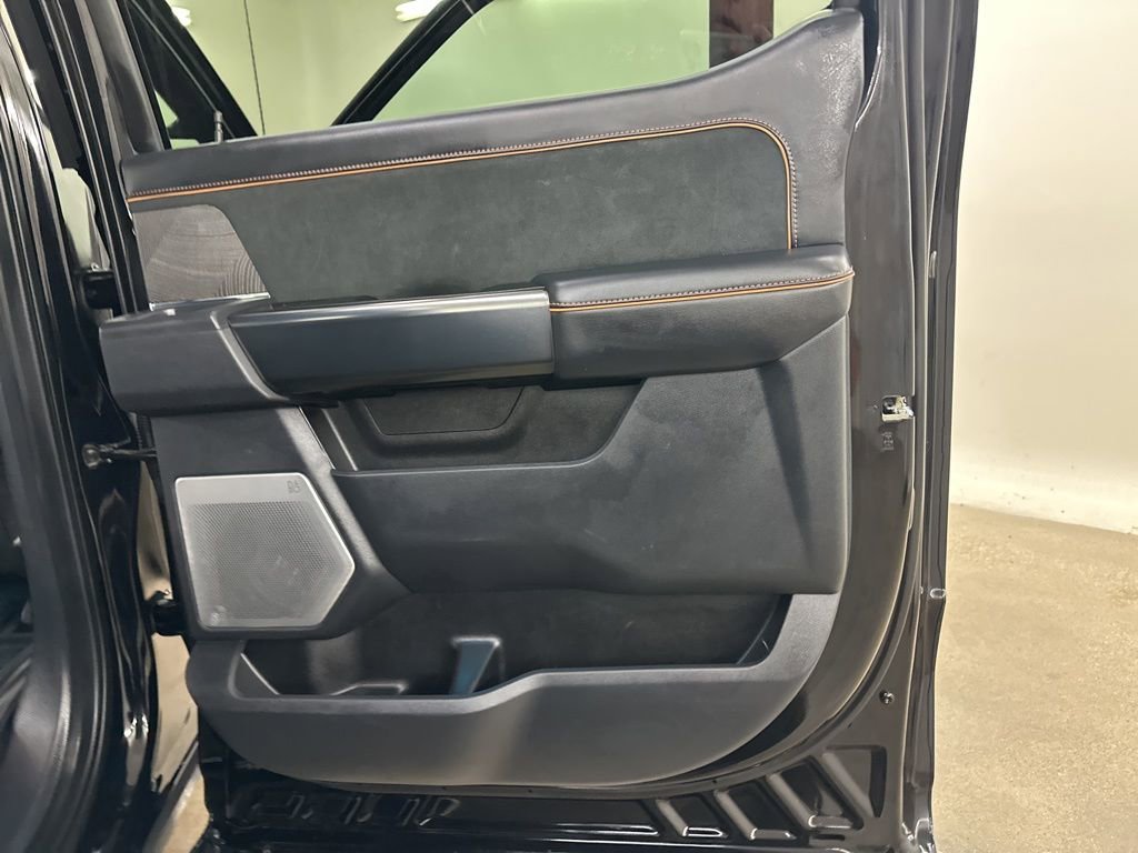 Used 2024 Ford F250 Platinum image 23