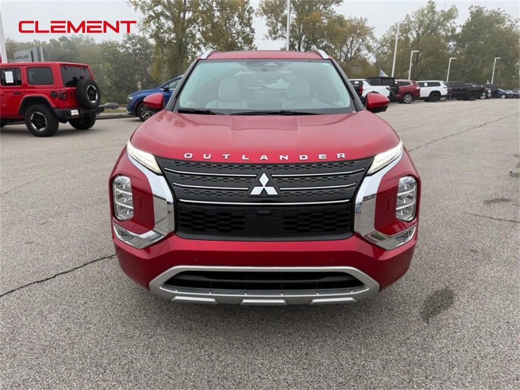 Used 2024 Mitsubishi Outlander SEL image 13