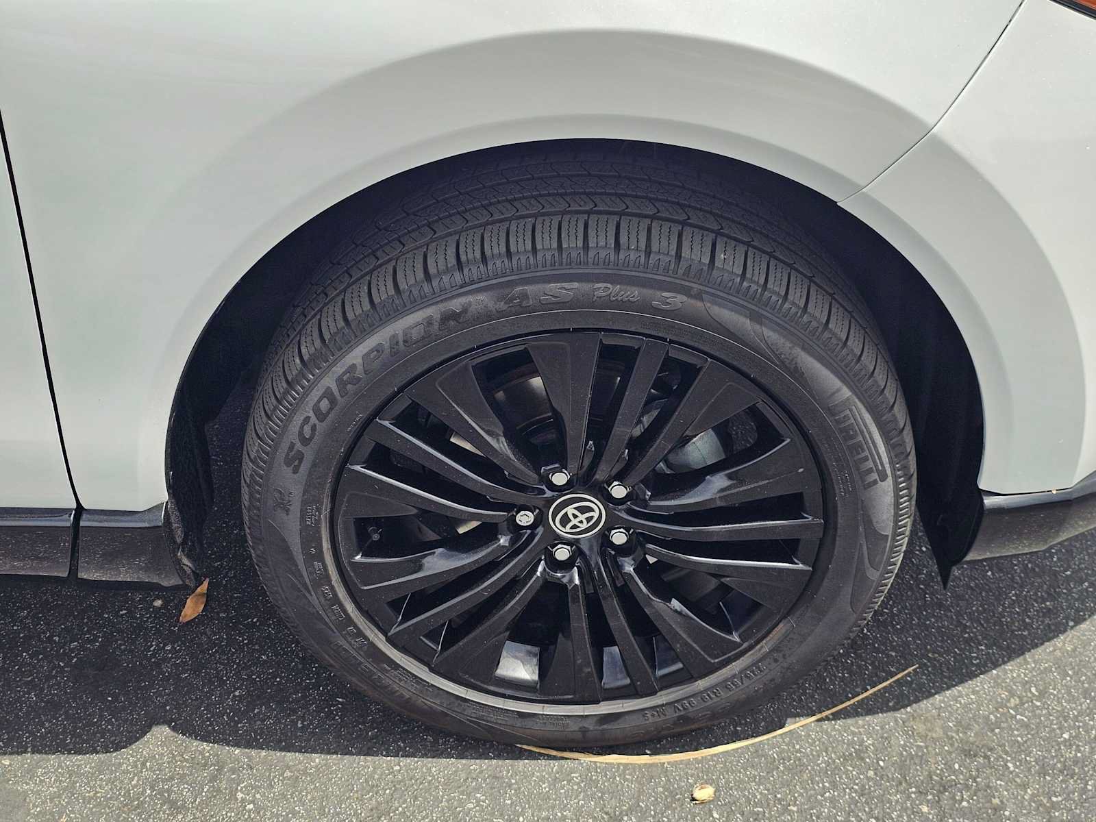 Certified 2024 Toyota Venza Nightshade AWD/4WD image 9