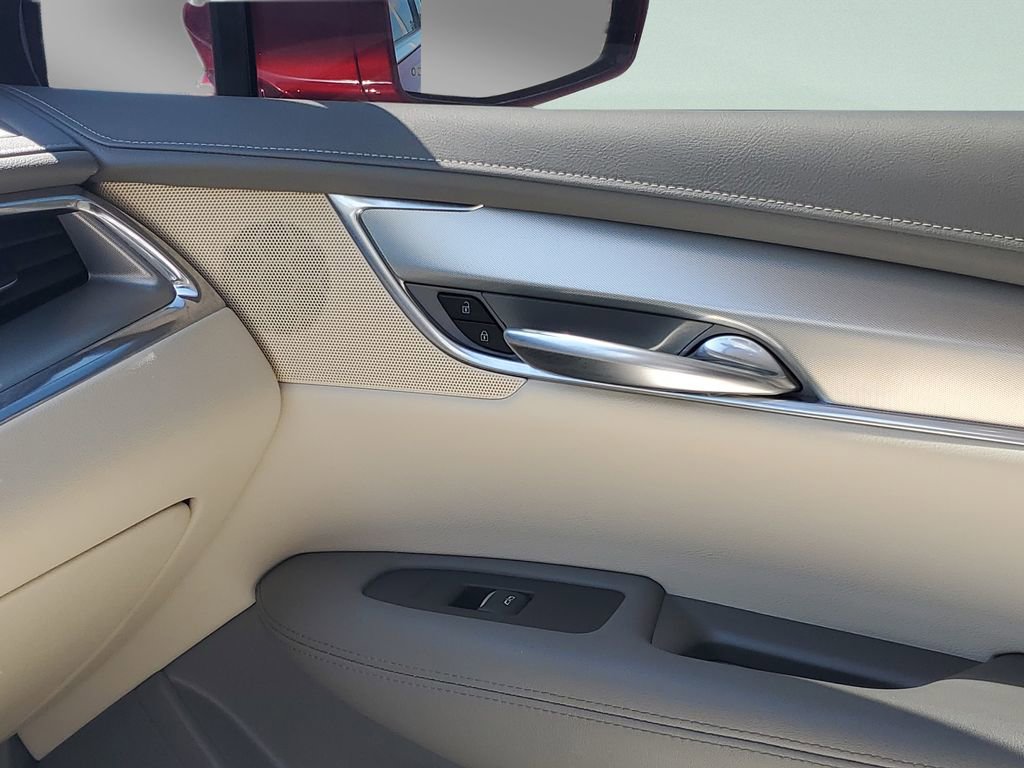 Used 2019 Cadillac XT5 Luxury image 16