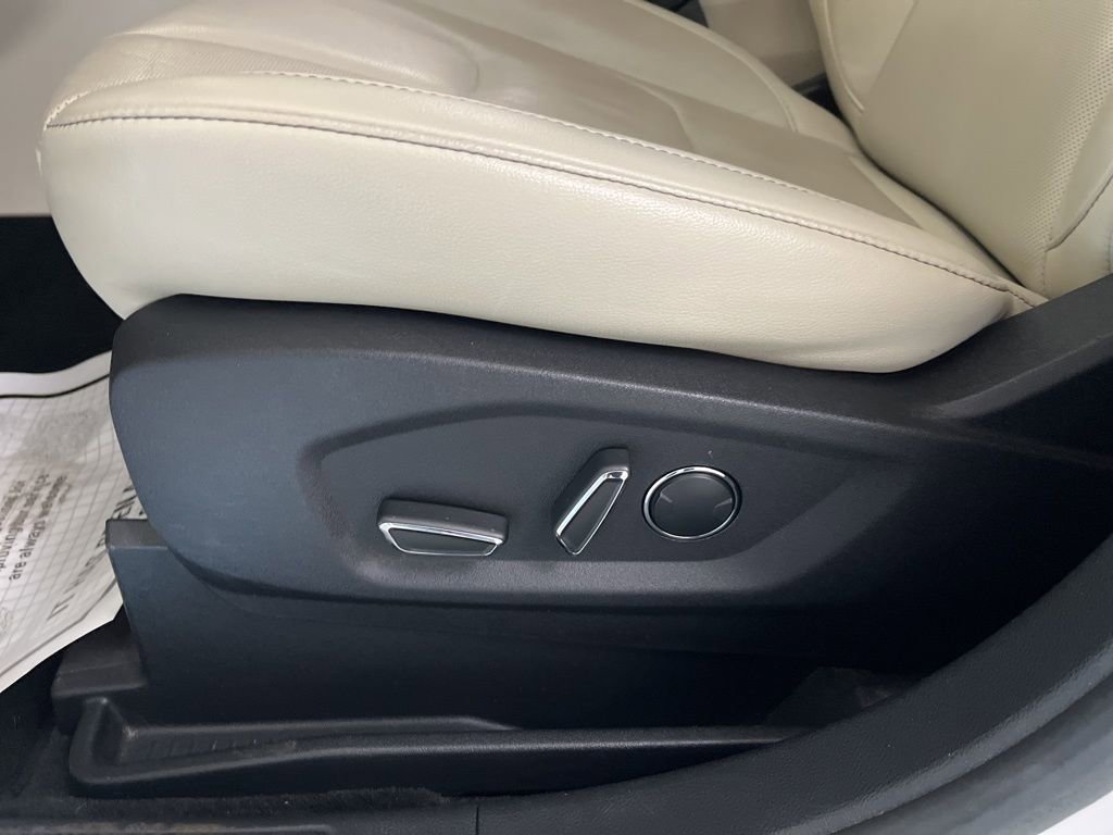 Used 2015 Ford Edge Titanium w/ Equipment Group 302A image 53