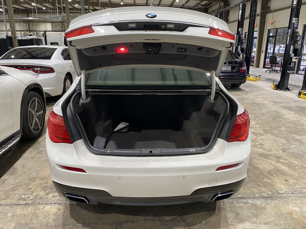 Used 2011 BMW 740Li RWD image 23