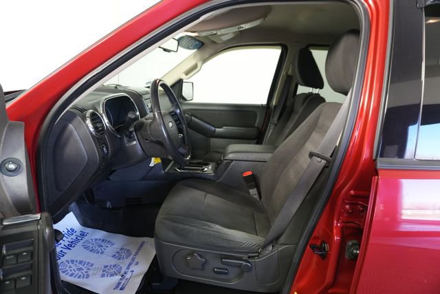 Used 2010 Ford Explorer Sport Trac XLT image 23