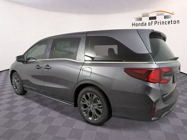 New 2026 Honda Odyssey Touring image 4