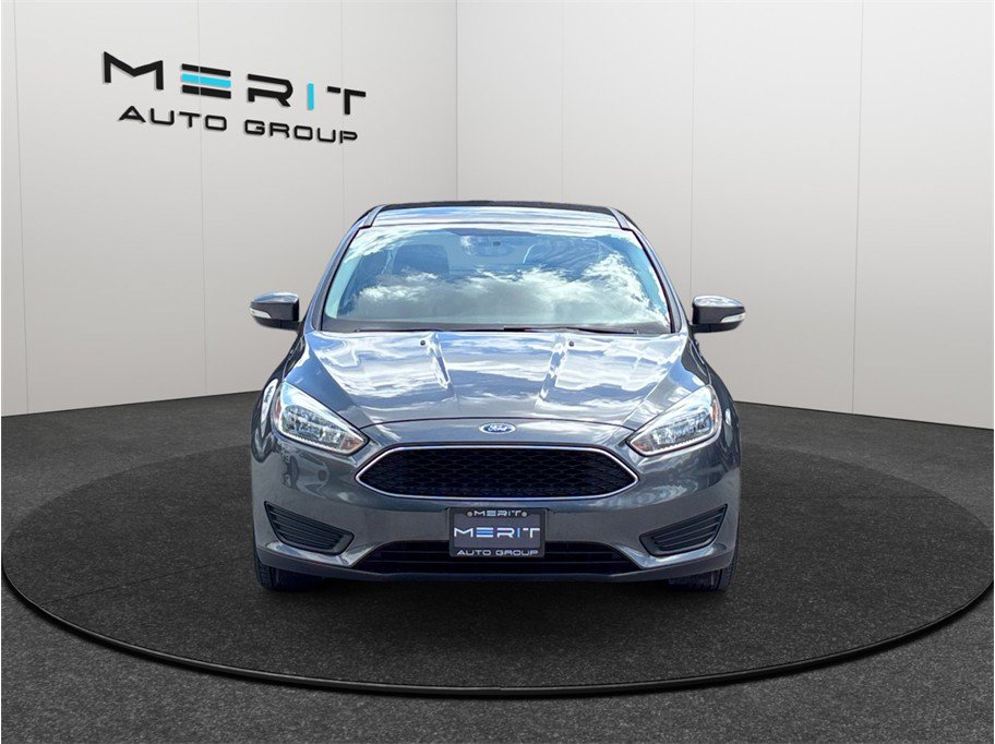 Used 2017 Ford Focus SE FWD image 3