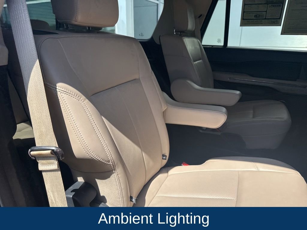 Used 2023 Ford Expedition XLT image 32