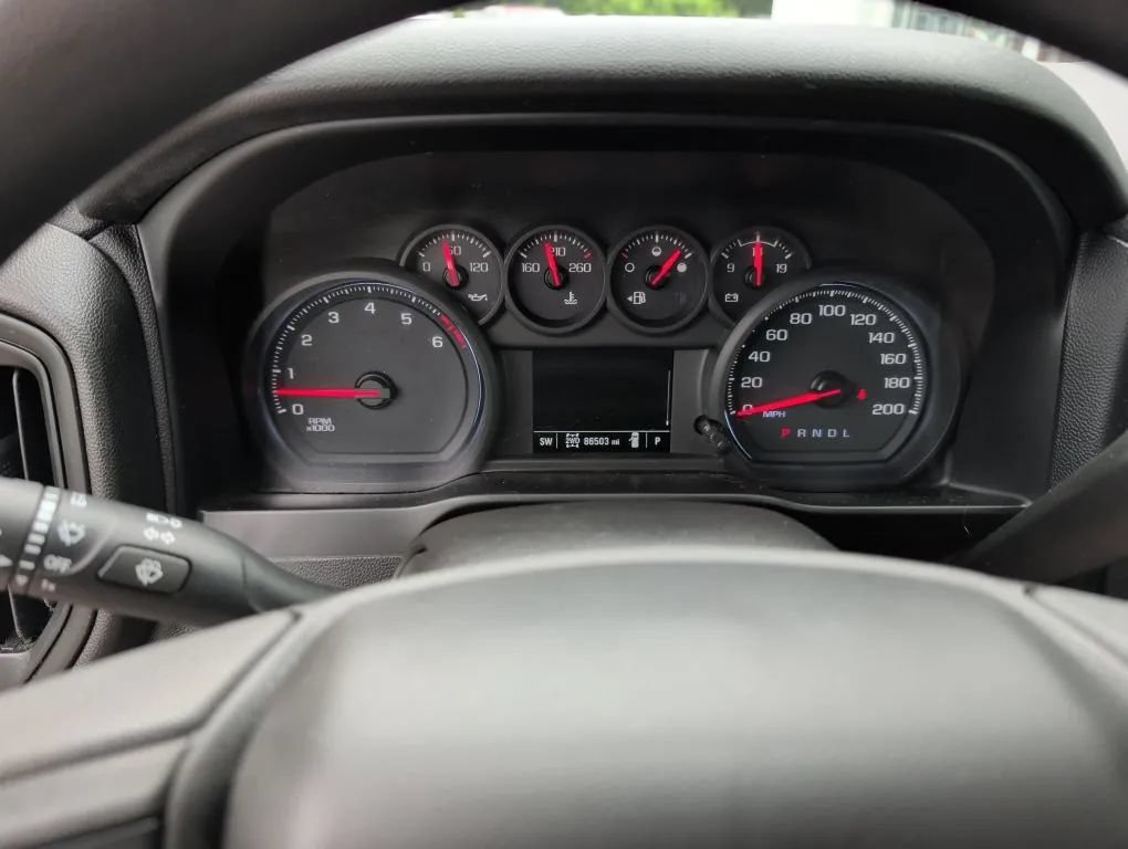 Used 2020 Chevrolet Silverado 1500 Custom Trail Boss w/ Custom Convenience Package AWD/4WD image 14