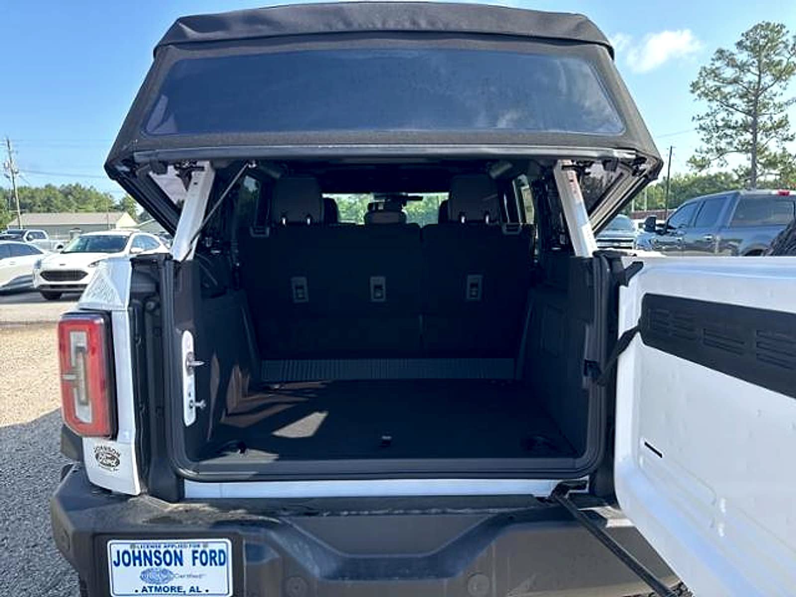 New 2025 Ford Bronco Outer Banks w/ Sasquatch Package AWD/4WD image 7