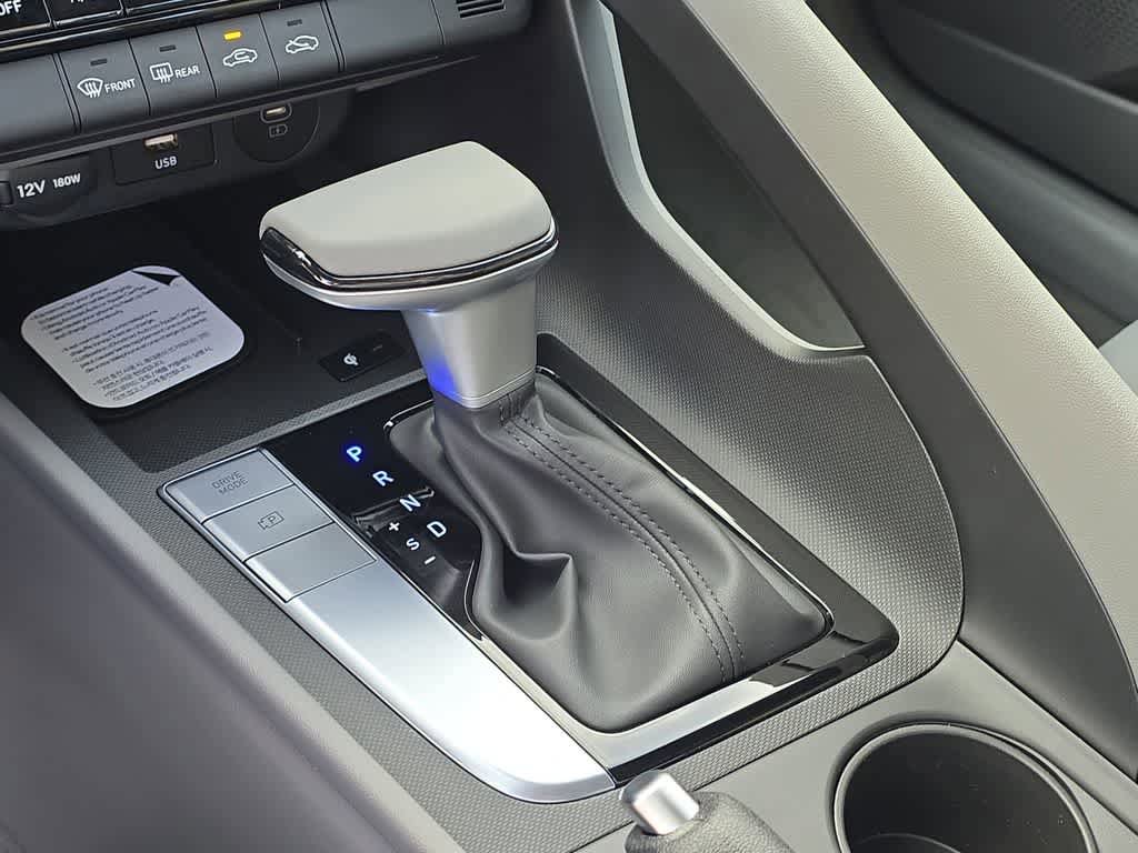 New 2026 Hyundai Elantra Sport FWD image 30