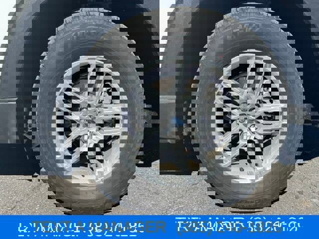 Used 2025 Ford Explorer Active image 25