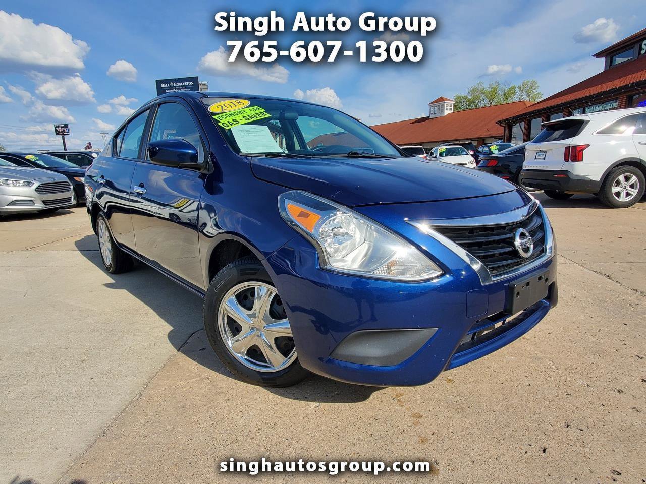 Used 2018 Nissan Versa SV image 1