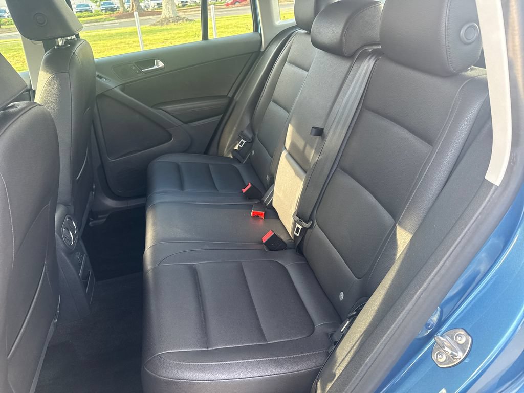 Used 2017 Volkswagen Tiguan S FWD image 29