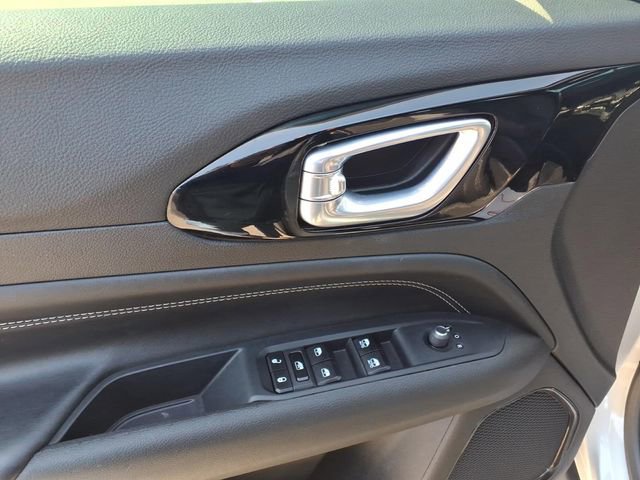 Used 2024 Jeep Compass Latitude w/ Altitude Special Edition image 12