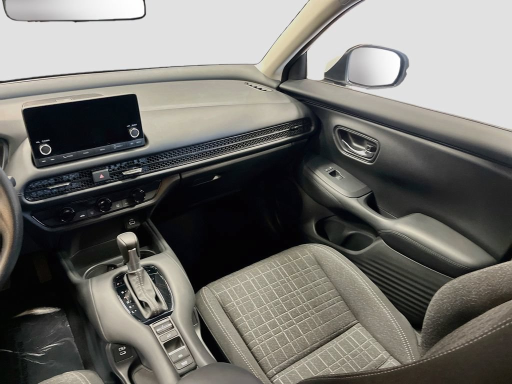 Used 2025 Honda HR-V LX image 21