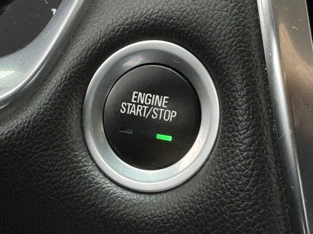 Used 2021 Chevrolet Traverse LS FWD image 22