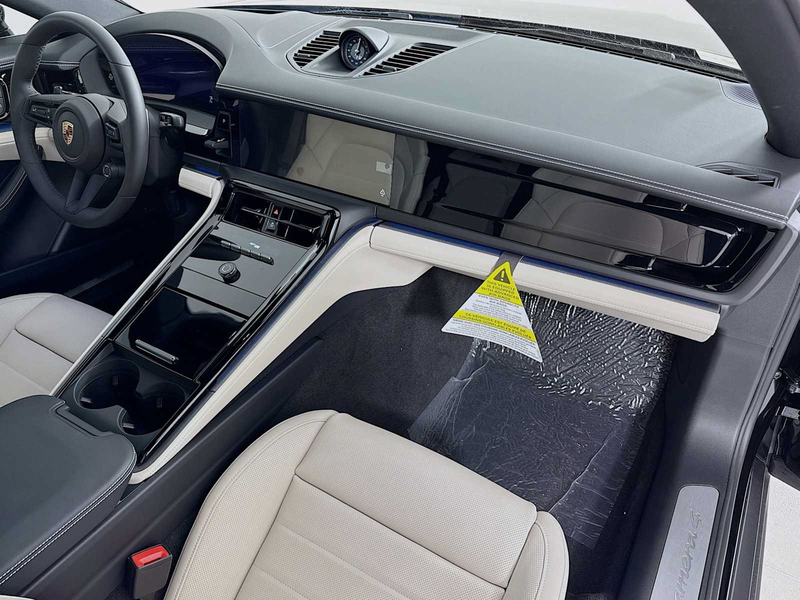 Used 2025 Porsche Panamera 4 AWD/4WD image 31