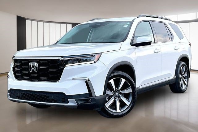 Certified 2025 Honda Pilot Touring