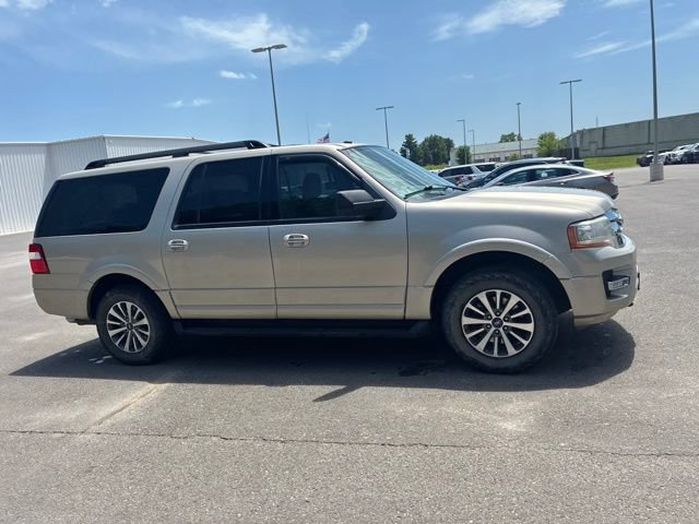 Used 2017 Ford Expedition EL XLT w/ Equipment Group 202A AWD/4WD image 7