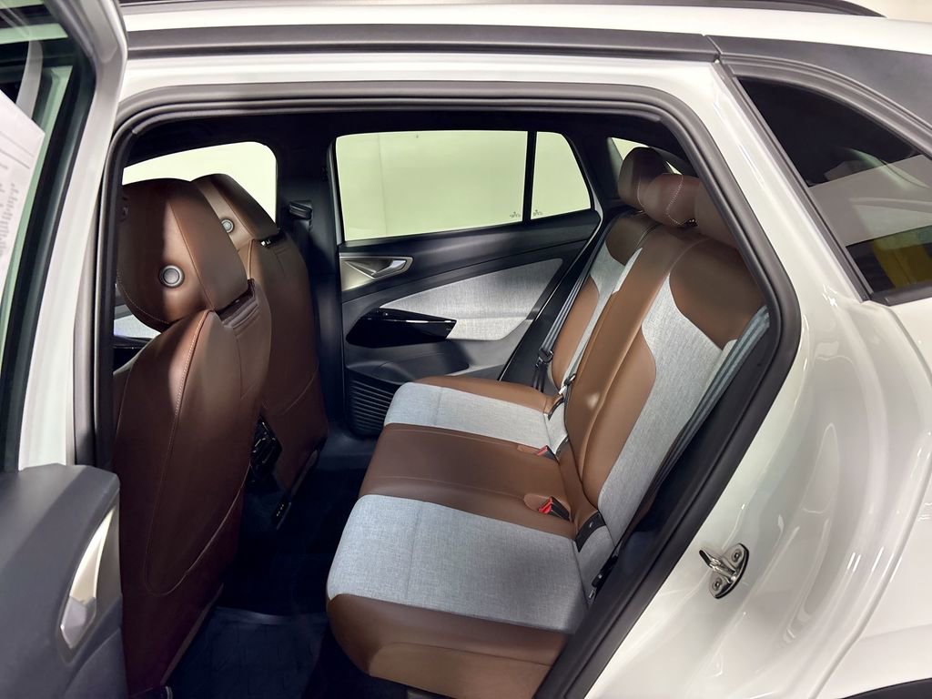 Certified 2024 Volkswagen ID.4 2WD image 20