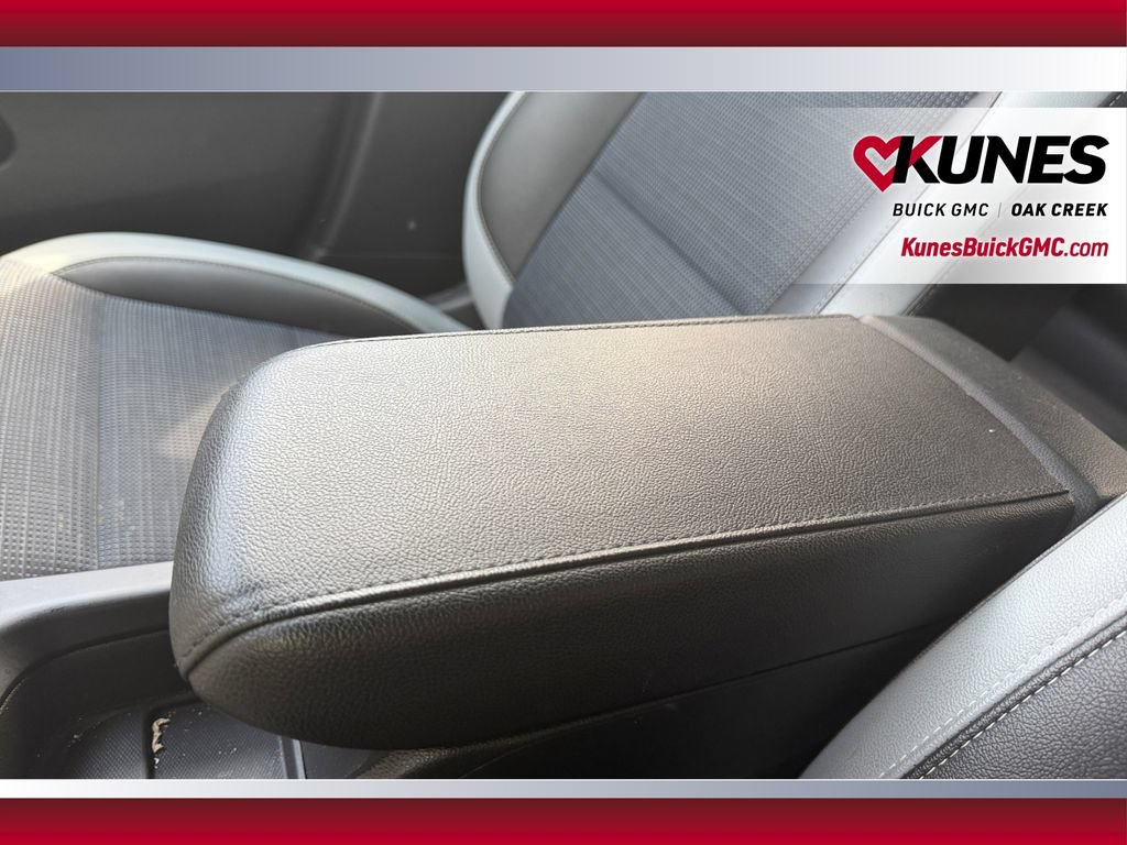 Used 2025 Buick Envista Preferred w/ Convenience I Package FWD image 30