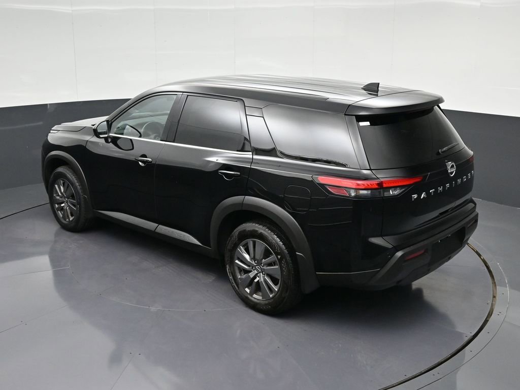 Used 2024 Nissan Pathfinder S image 21