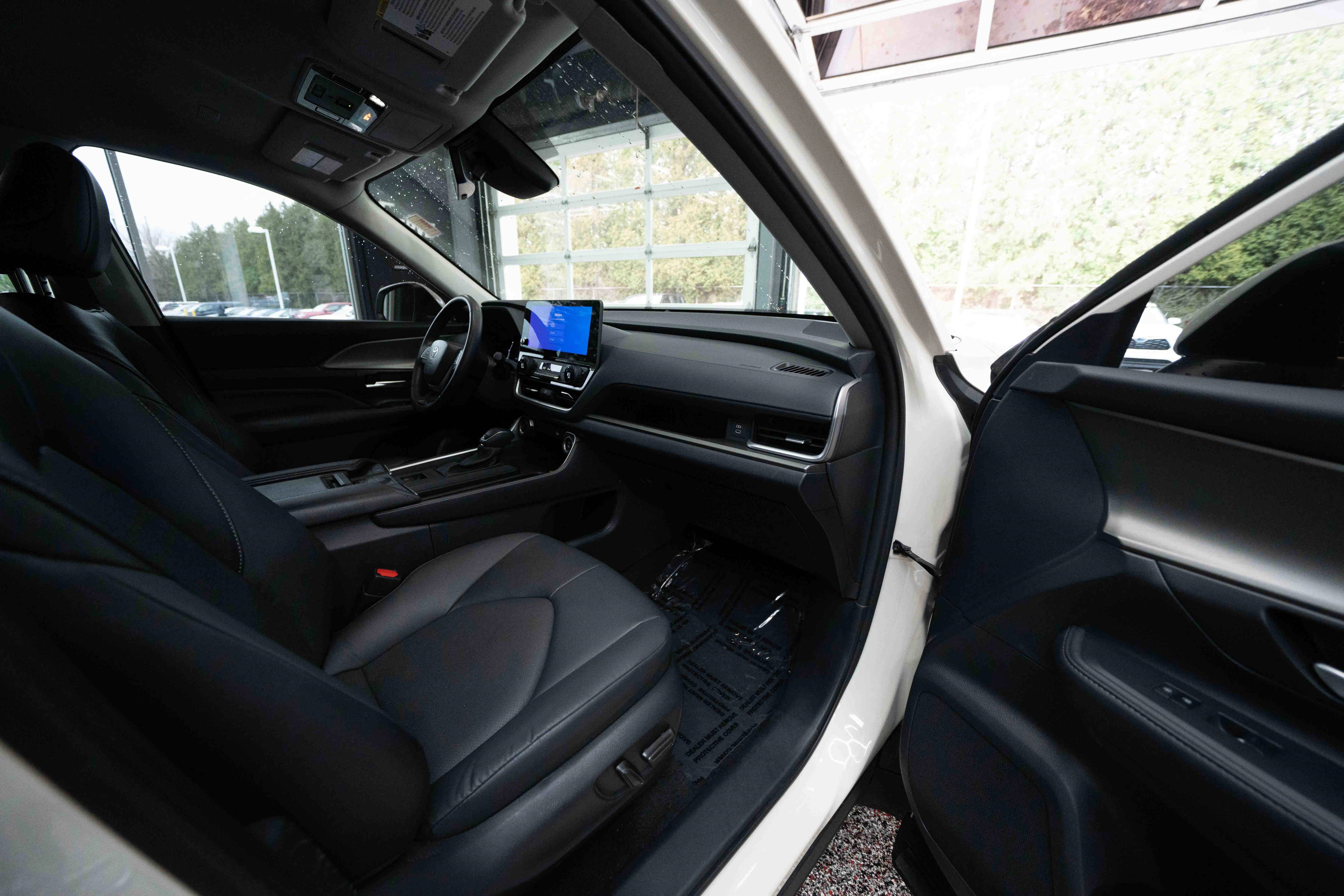 Used 2024 Toyota Grand Highlander XLE image 26