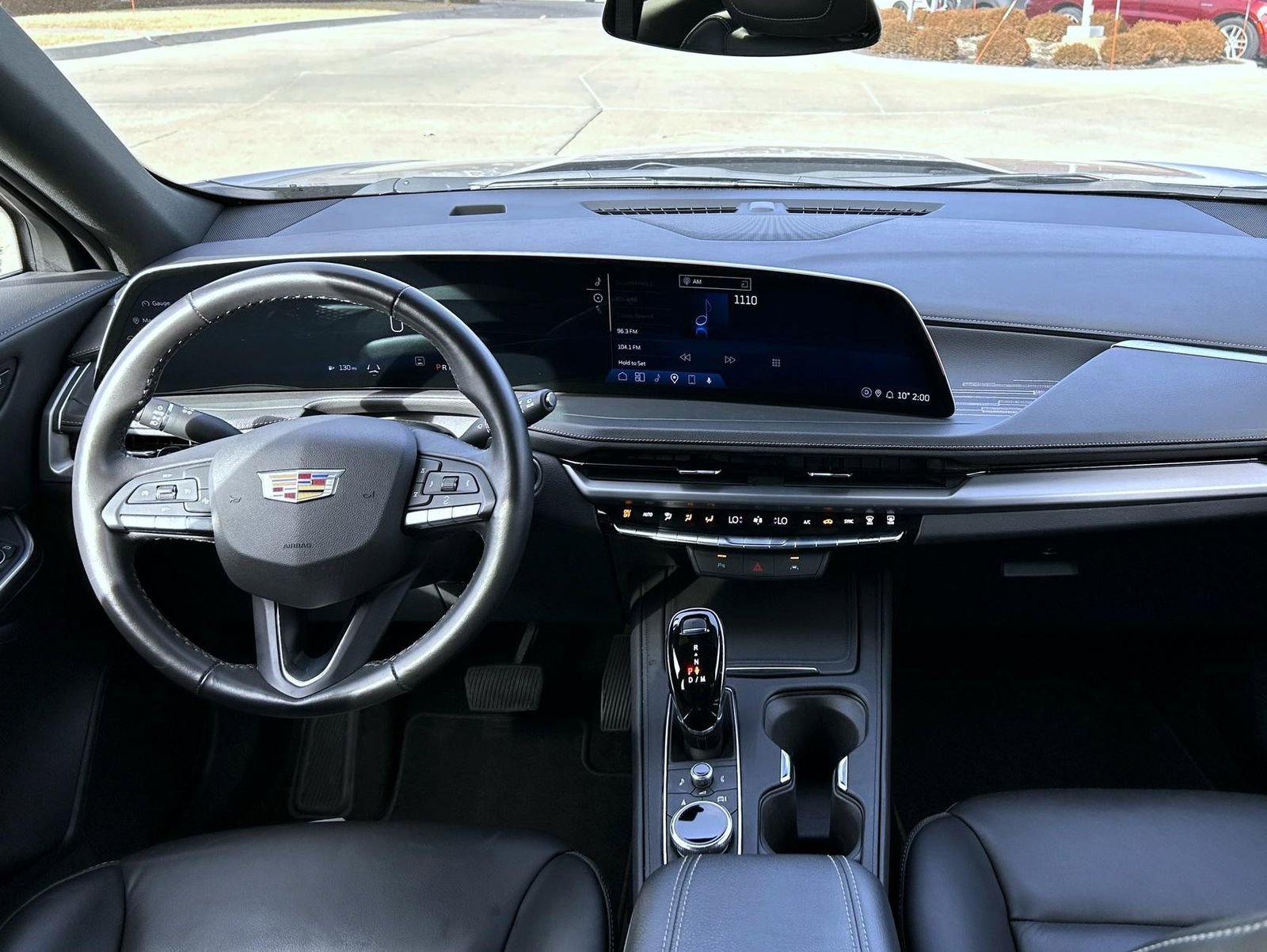 Used 2025 Cadillac XT4 Premium Luxury image 12