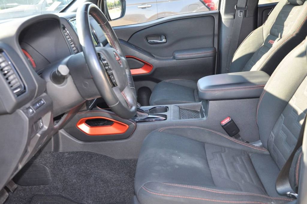 Used 2022 Nissan Frontier Pro-X image 10