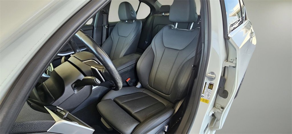 Used 2020 BMW 330i Sedan w/ Premium Package image 15