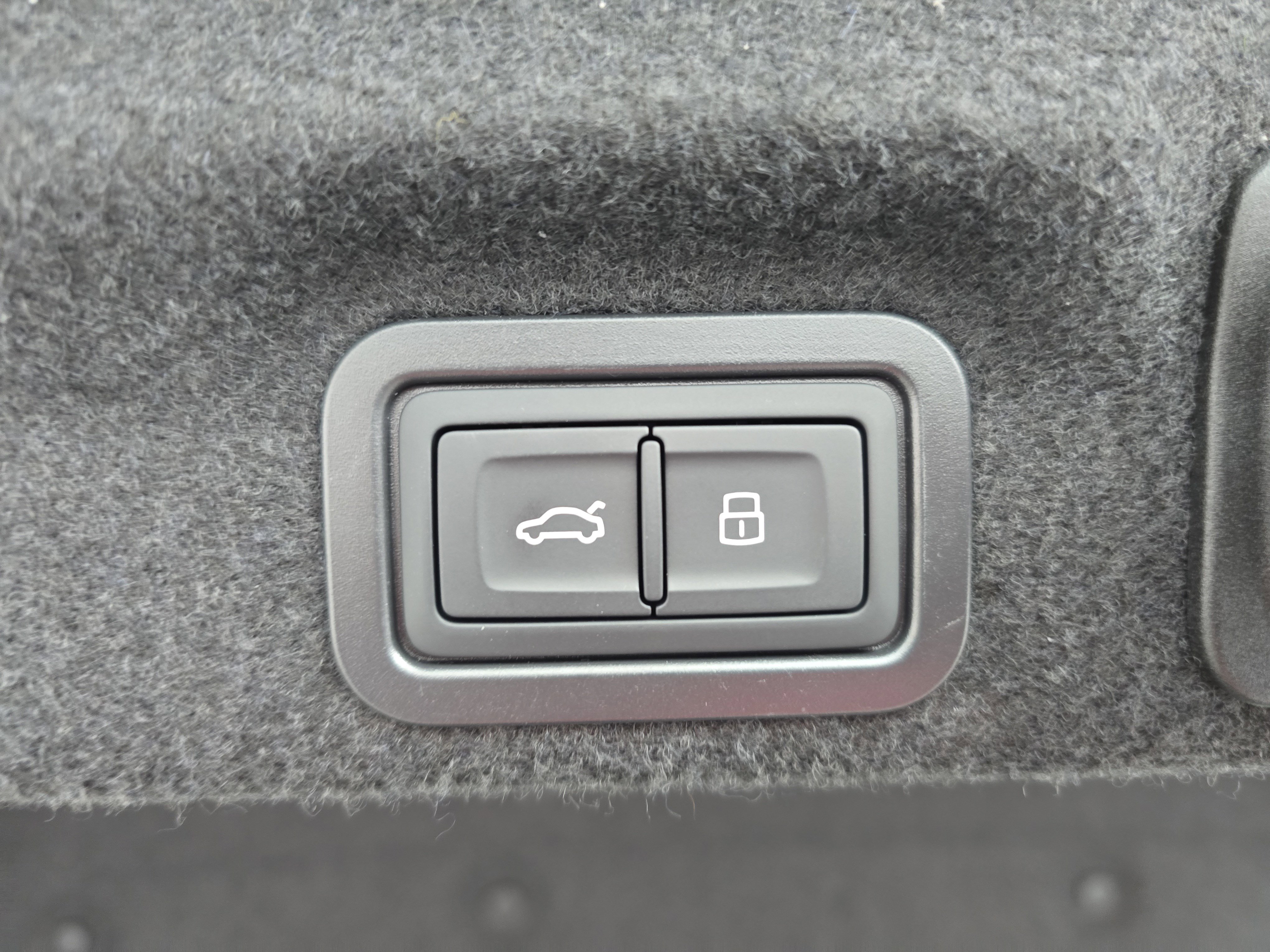 New 2026 Audi A6 Prestige image 13