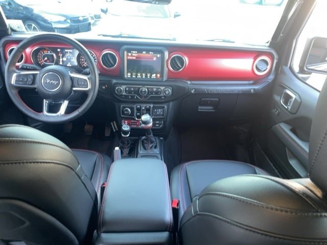 Used 2023 Jeep Wrangler Unlimited Rubicon AWD/4WD image 6